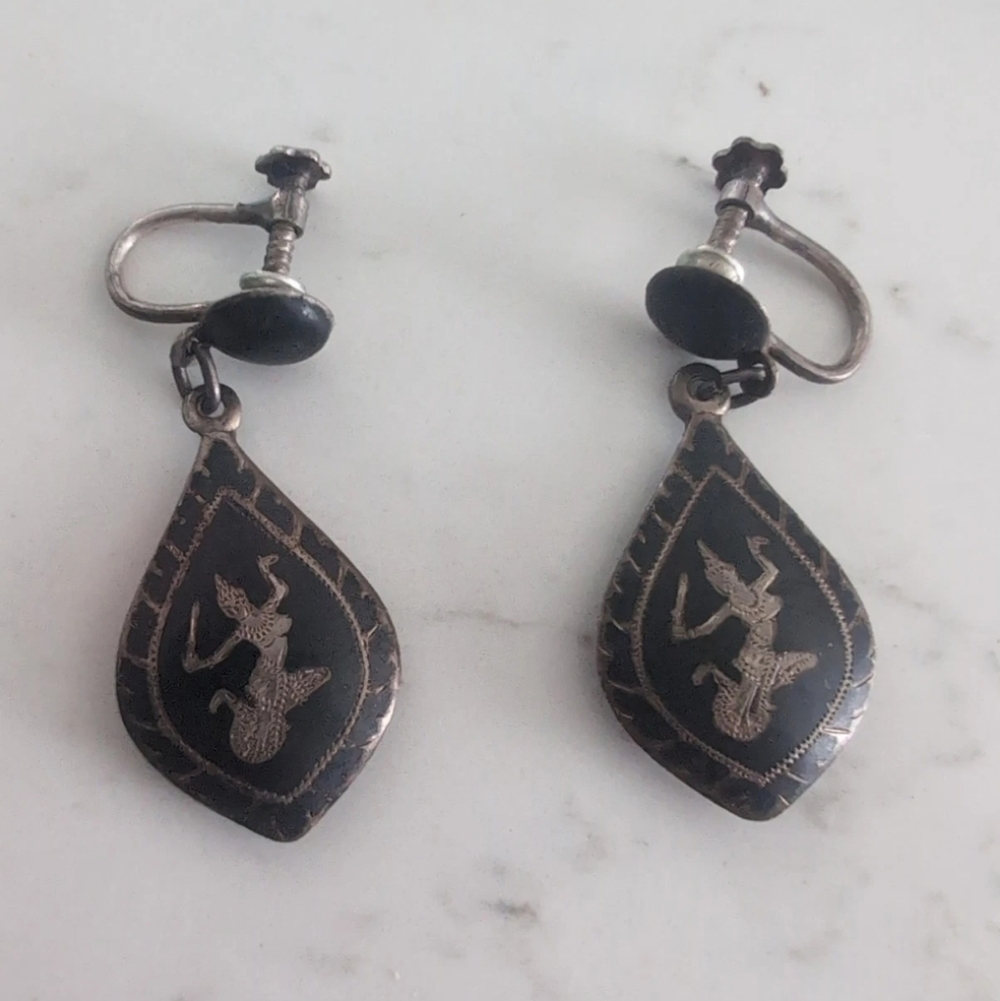 Vintage Siam Silver Niello Thai Dancer Screw Back Drop Earrings Black Enamel